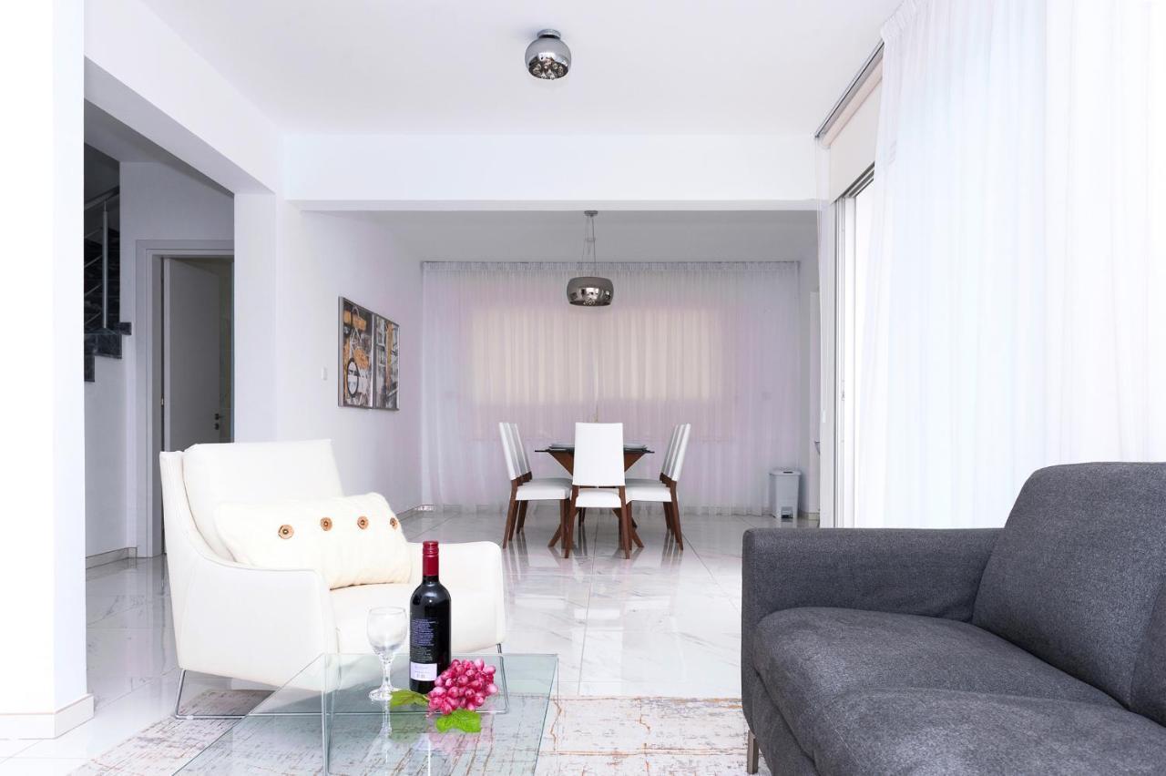 Villa Sunday Aya Napa Dış mekan fotoğraf